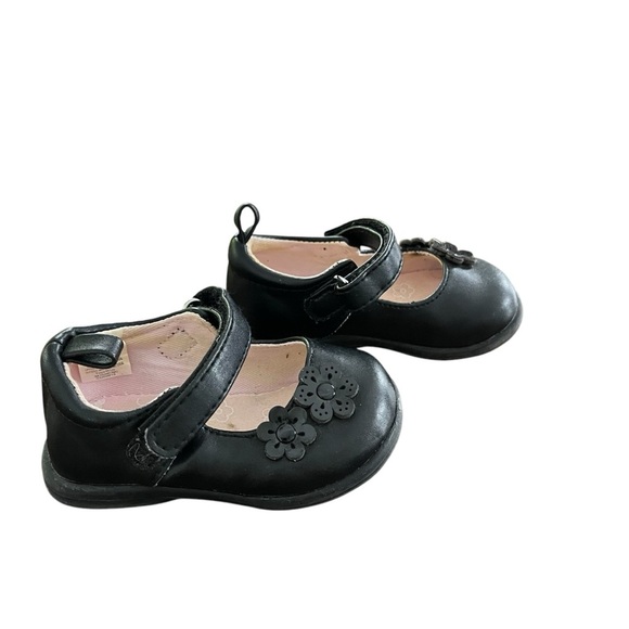 Kids Girl Size 3 Shoes Bundle Sandals Carters Koala Kids Oshkosh - Picture 3 of 16